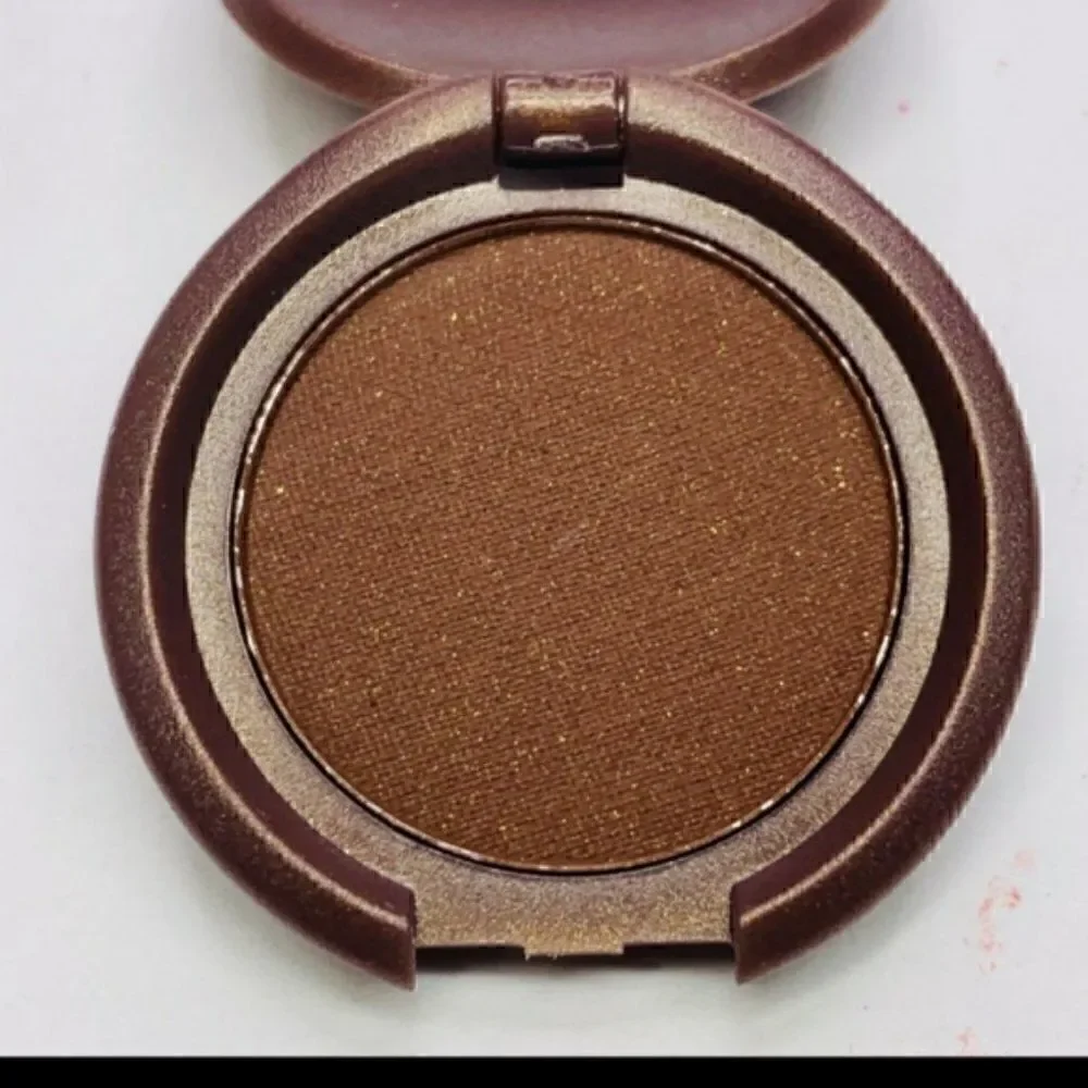 $6💥 IBY Beauty Wonderland Eyeshadow